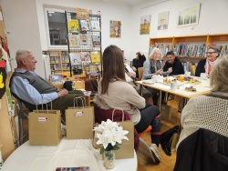 Besede so stkali v literarni zbornik