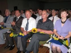 Od leve proti desni: Janez Gartnar, župan Kastelic, Brane Selan, Jože Mandelj in Dragica Hazdovac.(Foto: J.A.)
