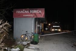 FOTO: V Ivančni Gorici vlak povozil moškega