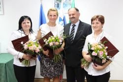 Z leve: Vladka Vidic, Marija Gabrijel, župan Andrej Kastelic in Slavica Derganc. (Foto: M. Ž.)
