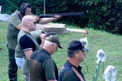 Lovci so tekmovali v streljanju na glinaste golobe. (Vse fotografije: M. L.)