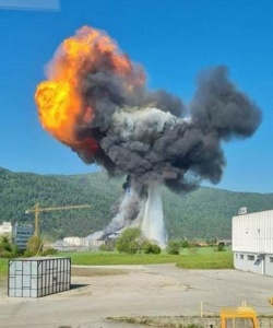Trenutek eksplozije je fotografirala naključna priča.