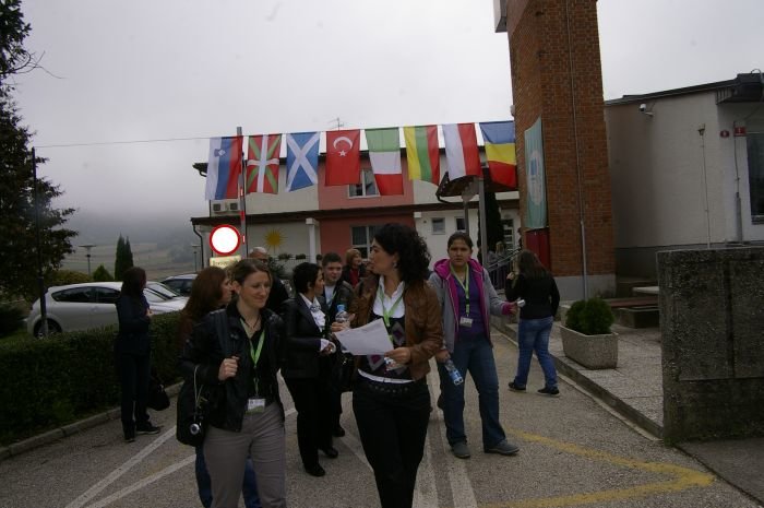 Osnovna šola Šmarjeta je gostiteljica 4-. srečanja projekta Comenius.