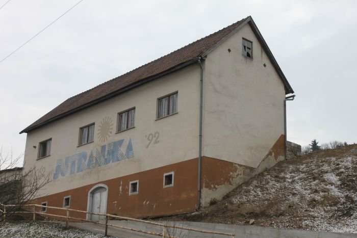 Sevniška Jutranjka je šla v stečaj leta 2005. Že pred tem pa je podobna usoda doletela tudi njeno hčerinsko podjetje v Brežicah. (Foto: A.K., arhiv DL)