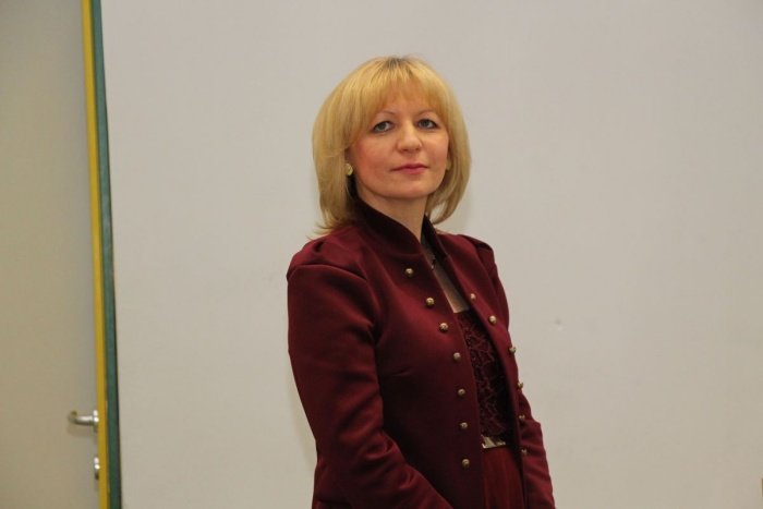 Doc. dr. Lea-Marija Colarič-Jakše je organizirala in moderirala forum.