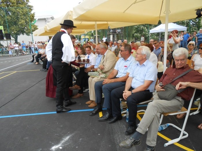 FOTO: Tabor slovenskih pevskih zborov; zapelo več kot tisoč pevcev