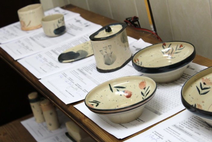 Komisija je pregledala 72 rokodelskih, oblikovalskih in umetniških izdelkov, certifikat jih je prejelo 69.