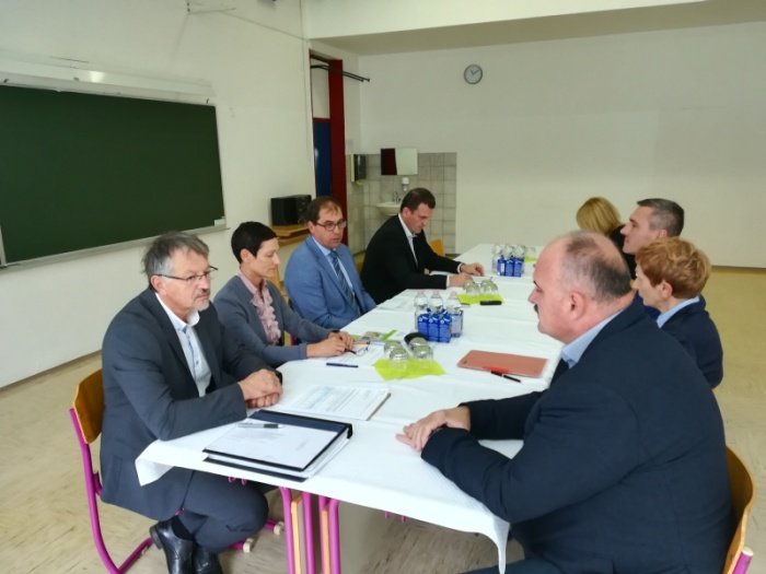 Na današnjem srečanju z novinarji so bili tudi predstavniki podjetij Livar in Akrapovič.