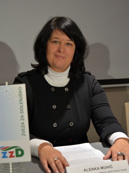 Alenka Muhič je na predstavitvi poudarila, da Zveza za Dolenjsko ostaja zveza za ljudi.