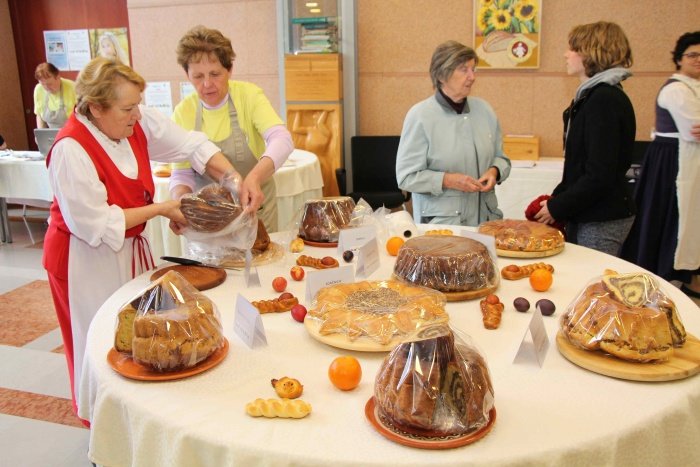 Tradicionalna razstava velikonočnih jedi je bila prava paša za oči in želodec. (Foto: M. Ž.)