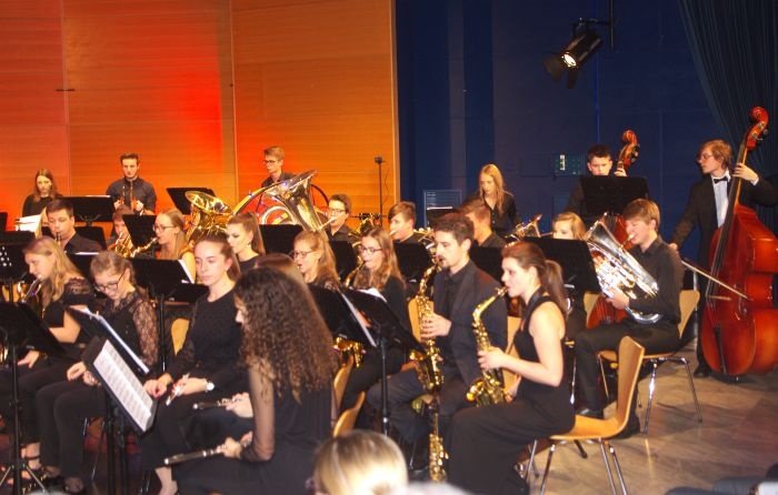 FOTO: Orkester koncert poklonil dobrotnici Ani Recelj Gole