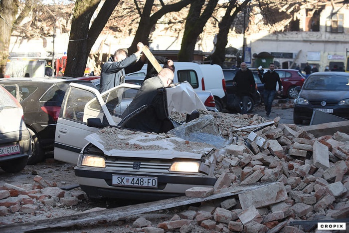 Tla na Hrvaškem se ne umirjajo; zbiranje pomoči žrtvam potresa tudi pri nas