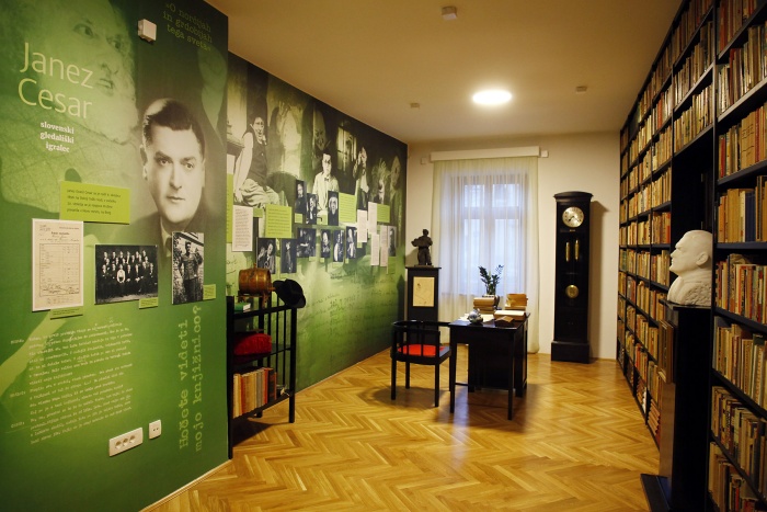 Spominska soba in knjižnica igralca Janeza Cesarja (foto: Boštjan Pucelj)