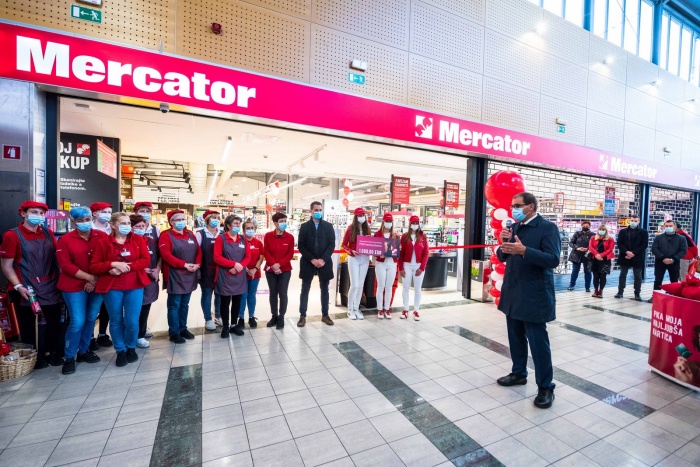 FOTO: Odprli enega najsodobnejših Mercatorjevih supermarketov 