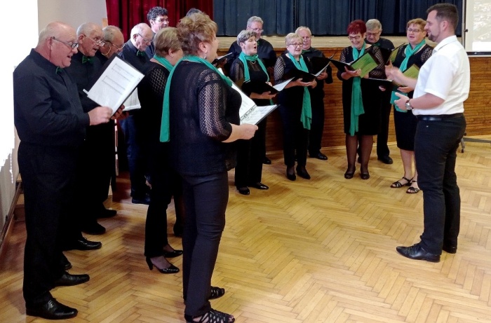 Mešani pevski zbor Kulturnega društva Franc Bogovič Dobova (Vse foto: M. L.)