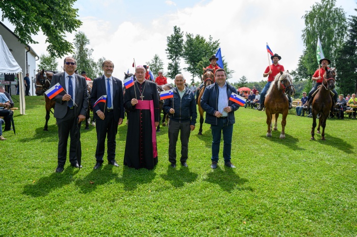 Na praznik s prvim predsednikom slovenske vlade Lojzetom Peterletom