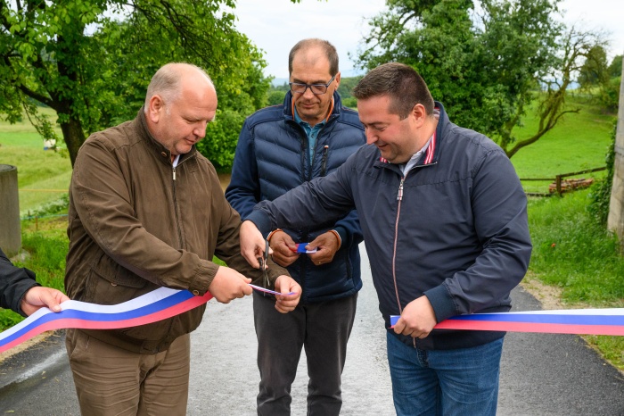 Nova povezovalna cesta med Malo in Veliko Dobravo
