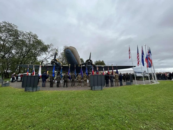 Spomnili so se osvoboditve 87 zavezniških vojnih ujetnikov