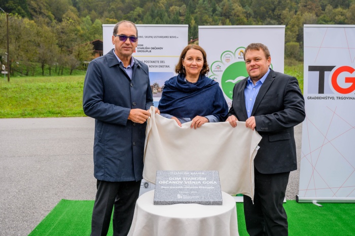 Položili temeljne kamne za tri domove starejših občanov