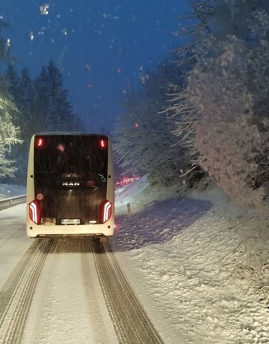 Vahta - promet čez gorjanje je za tovornjake prepovedan (Vse fotografije: FB PKD)