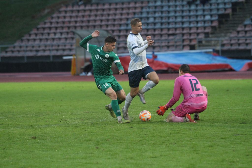 Krka in Brinje Grosuplje sta se razšla z neodločenim izidom 0:0.