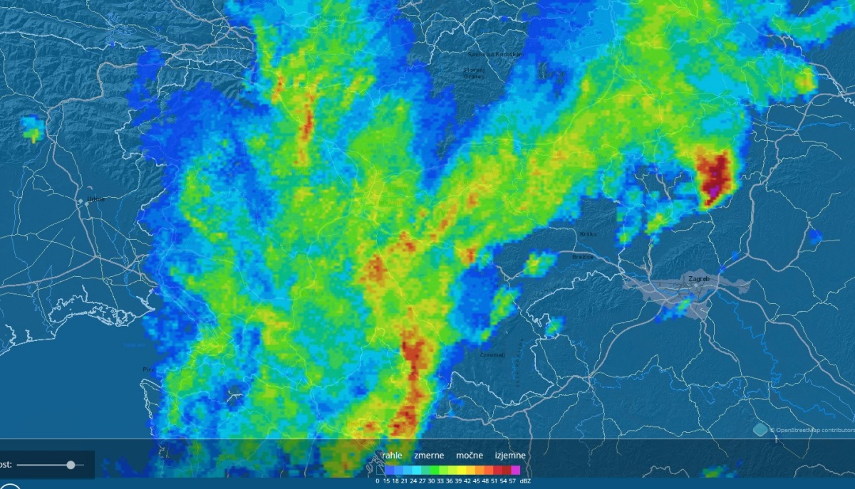 Trenutna radarska slika padavin (ob 8.40)