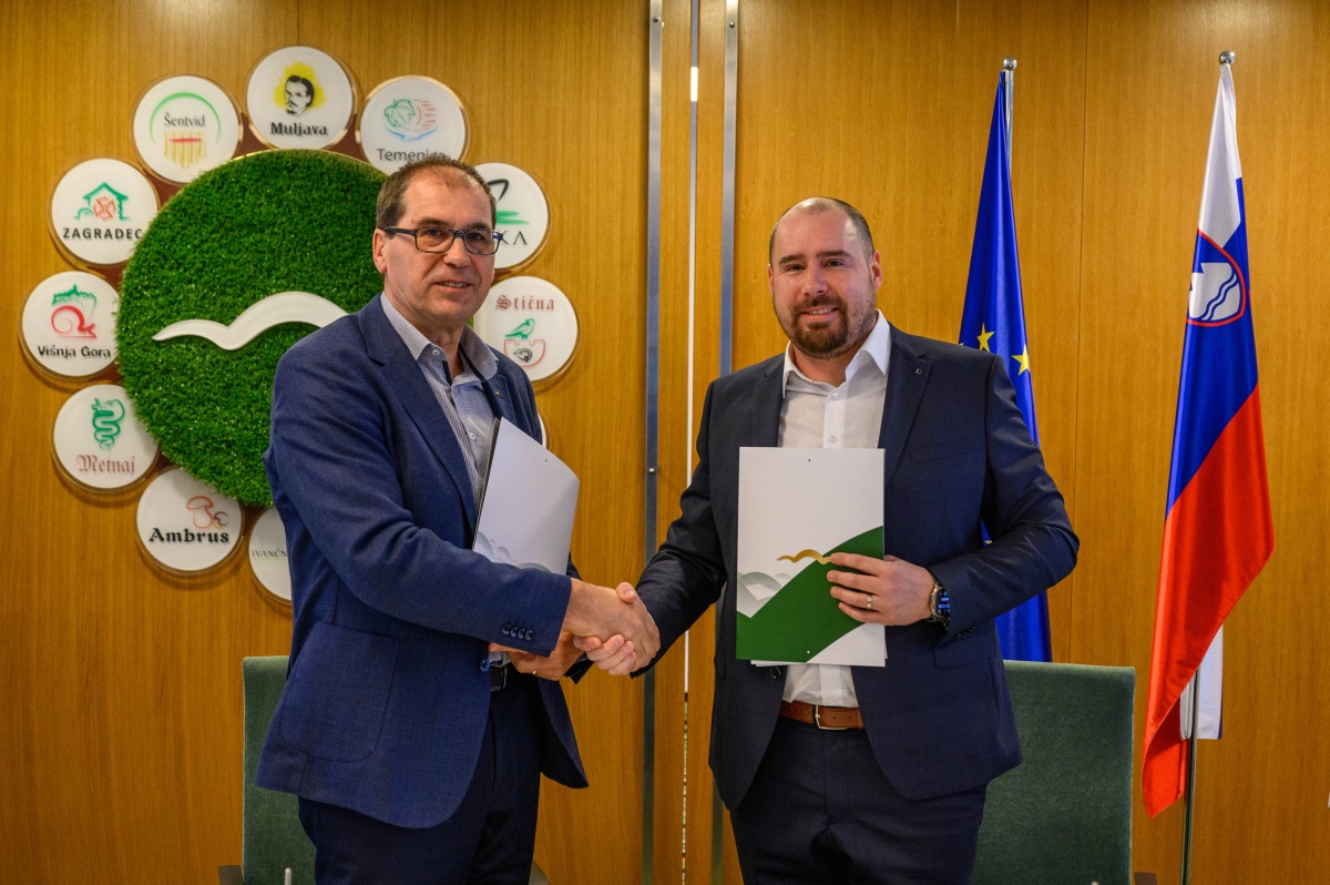 Podpis sporazuma (Fotografije: Občina Ivančna Gorica)
