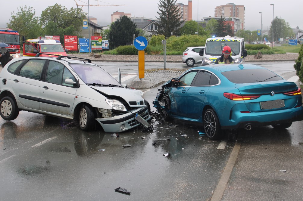 Včerajšnja prometna nesreča v Brežicah (Foto: arhiv; PGE Krško)