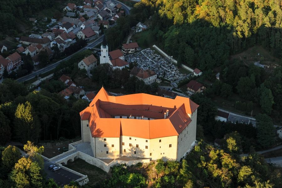 Grad Rajhenburg (Foto: arhiv; Boštjan Colarič)