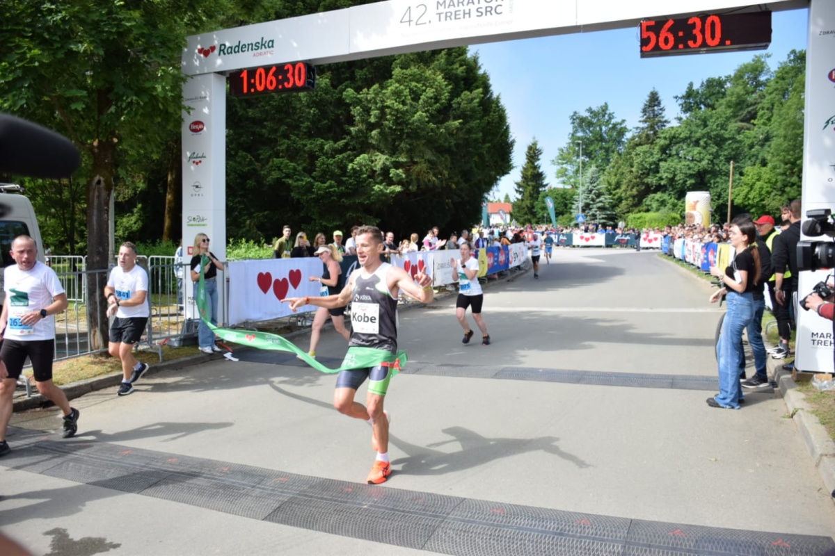 Primož Kobe je bil najhitrejši Slovenec, ki je pretekel polmaratonsko preizkušnjo. (Foto: FB Maraton treh src)