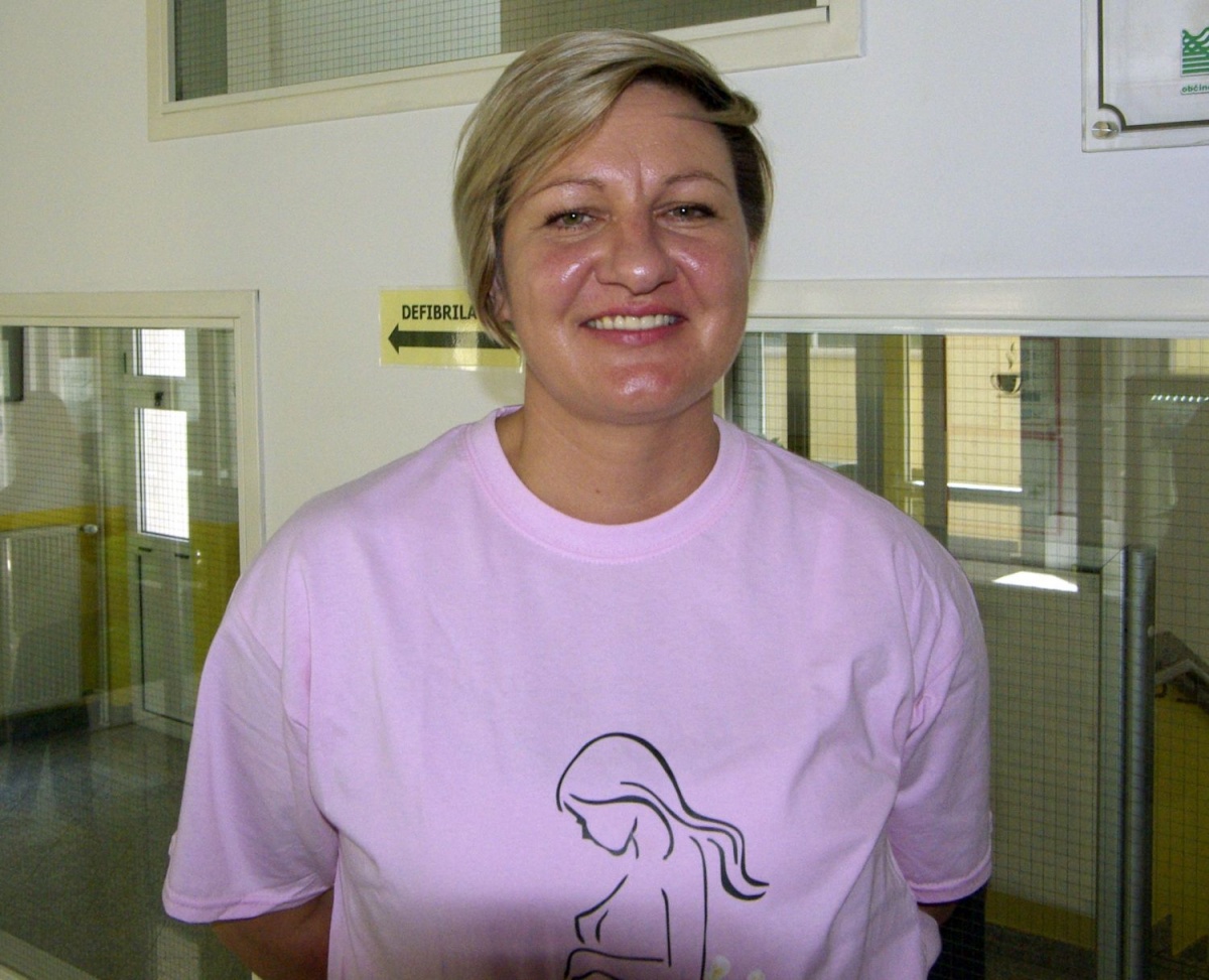Andreja Žertuš je diplomirana babica in vodja ginekološko-porodnega oddelka SB Brežice.