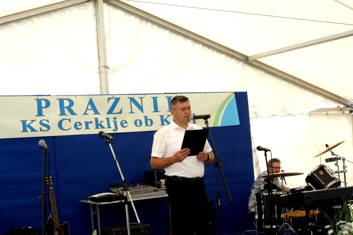 Zbrane je nagovoril predsednik KS Cerklje ob Krki Damjan Kodrič.