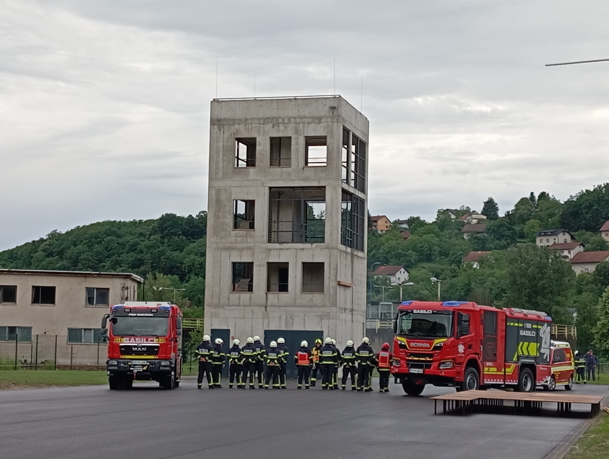 FOTO: Končno usposabljanje na svojem terenu