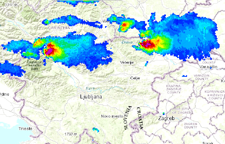 Radarska slika omenjenih neviht ob 15.55 (Vir: ARSO)