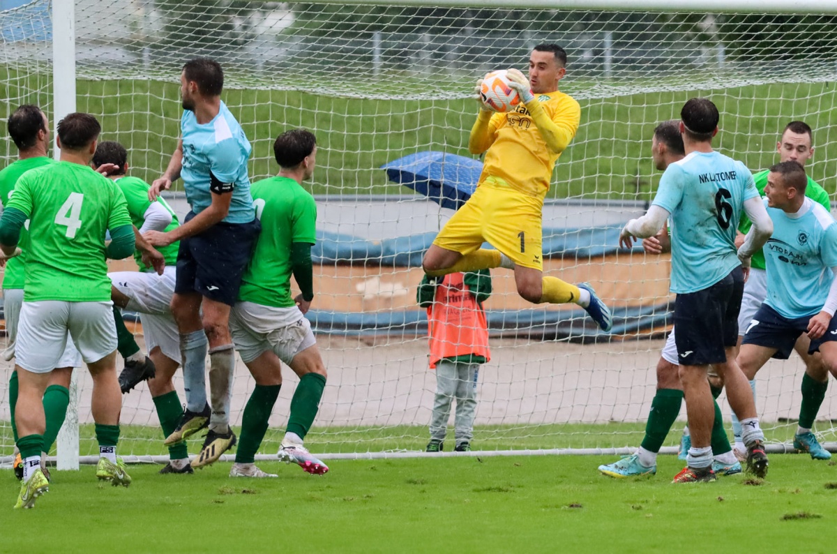 Krški vratar Marko Zalokar je bil tokrat nepremagan. (Foto: NK Krško/Adrijan Kulčar Photography)