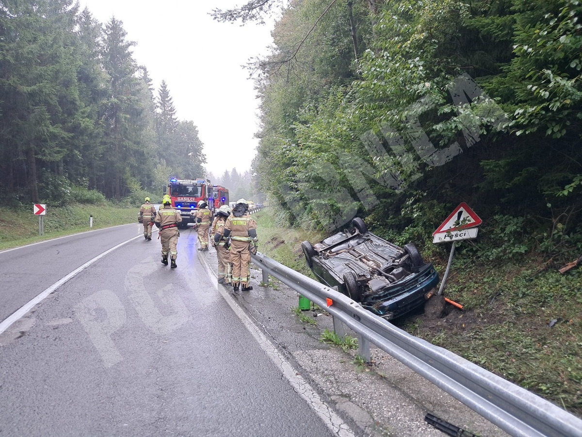 FOTO: Nesreča na spornem odseku, gasilci pozivajo; uhajal plin, iztekal dizel