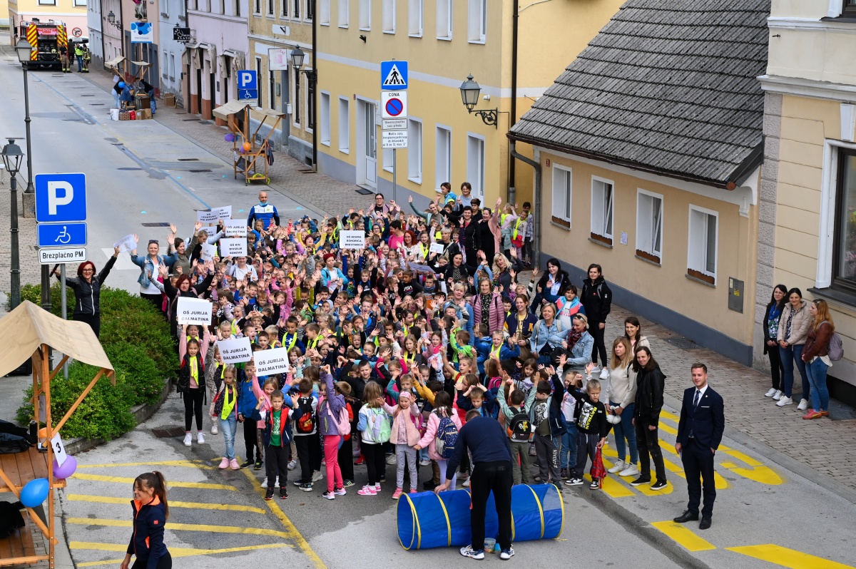 FOTO: Dan brez avtomobila v Krškem 