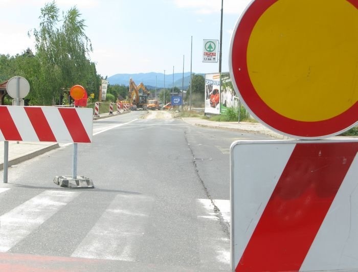 Od sobote do srede zaprta cesta Podzemelj-Dolenjci