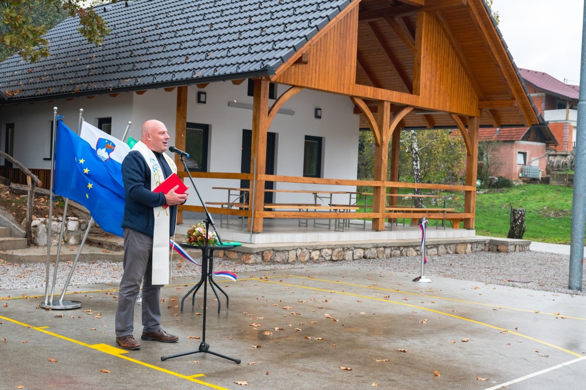 Investicijo je blagoslovil župnik Luka Zidanšek.