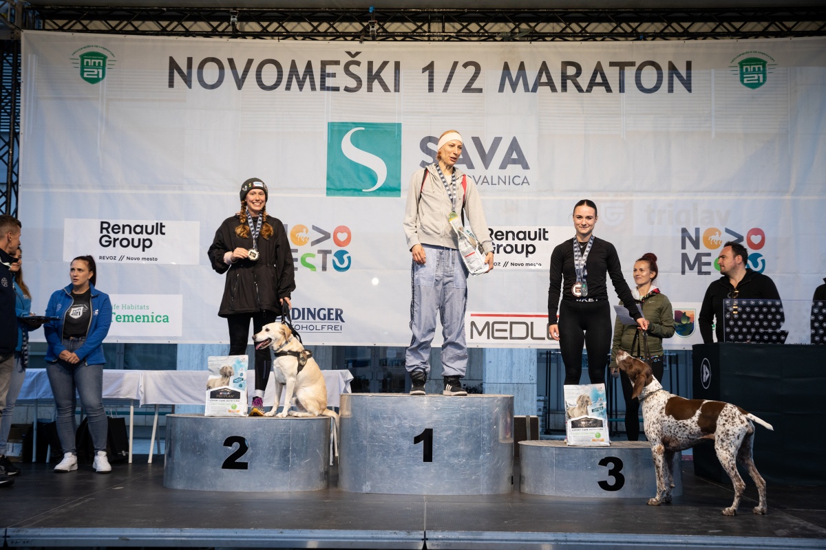 Novomeški polmaraton - danes osrednji teki