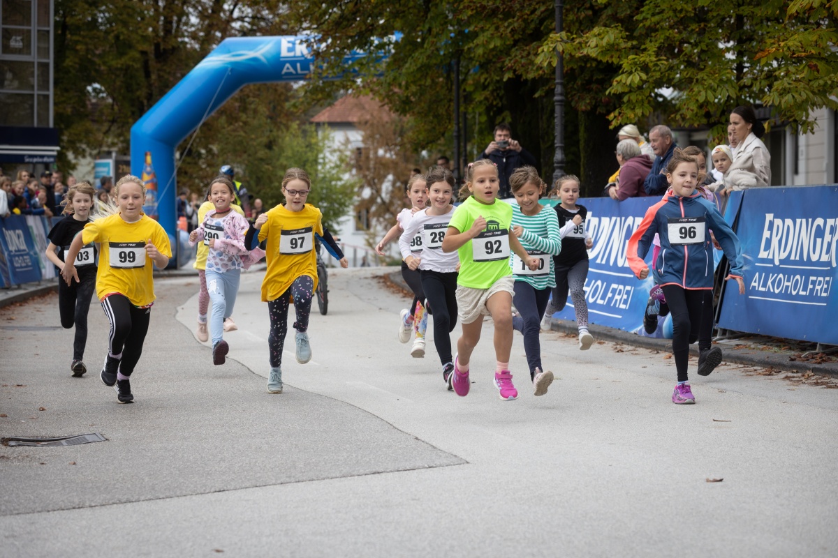 Novomeški polmaraton - danes osrednji teki