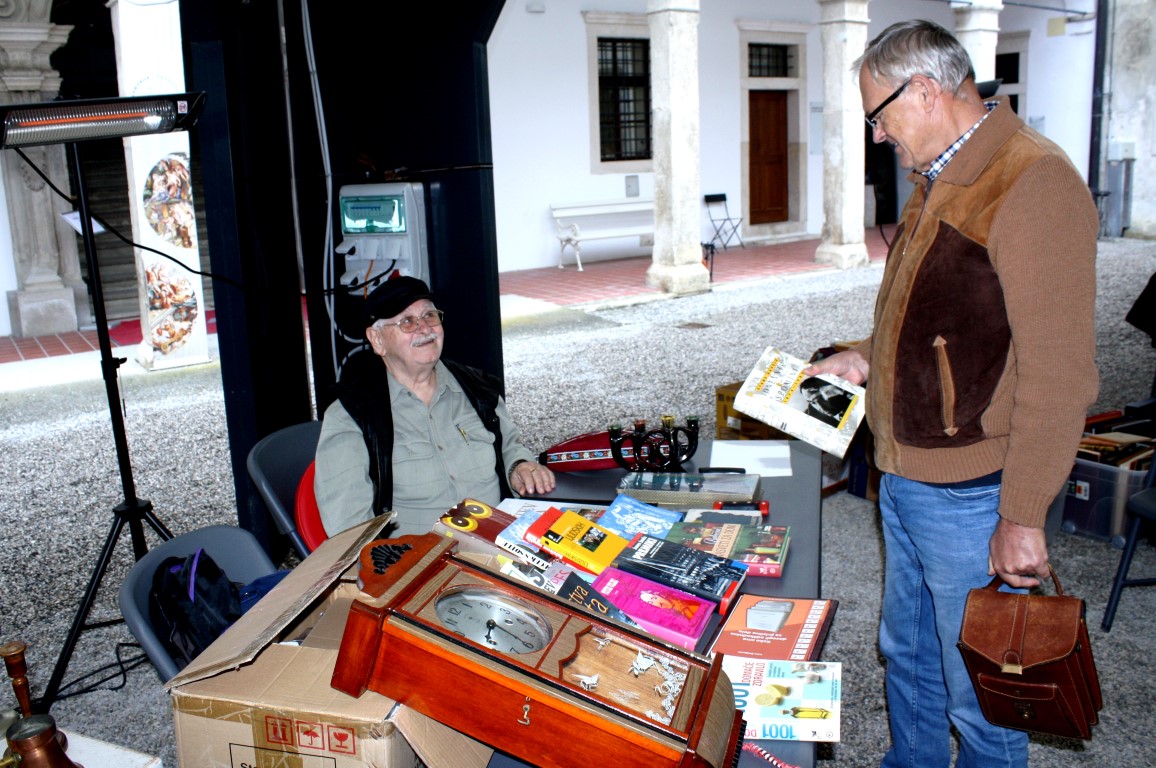 FOTO: Rokodelstvo, starine in glasba