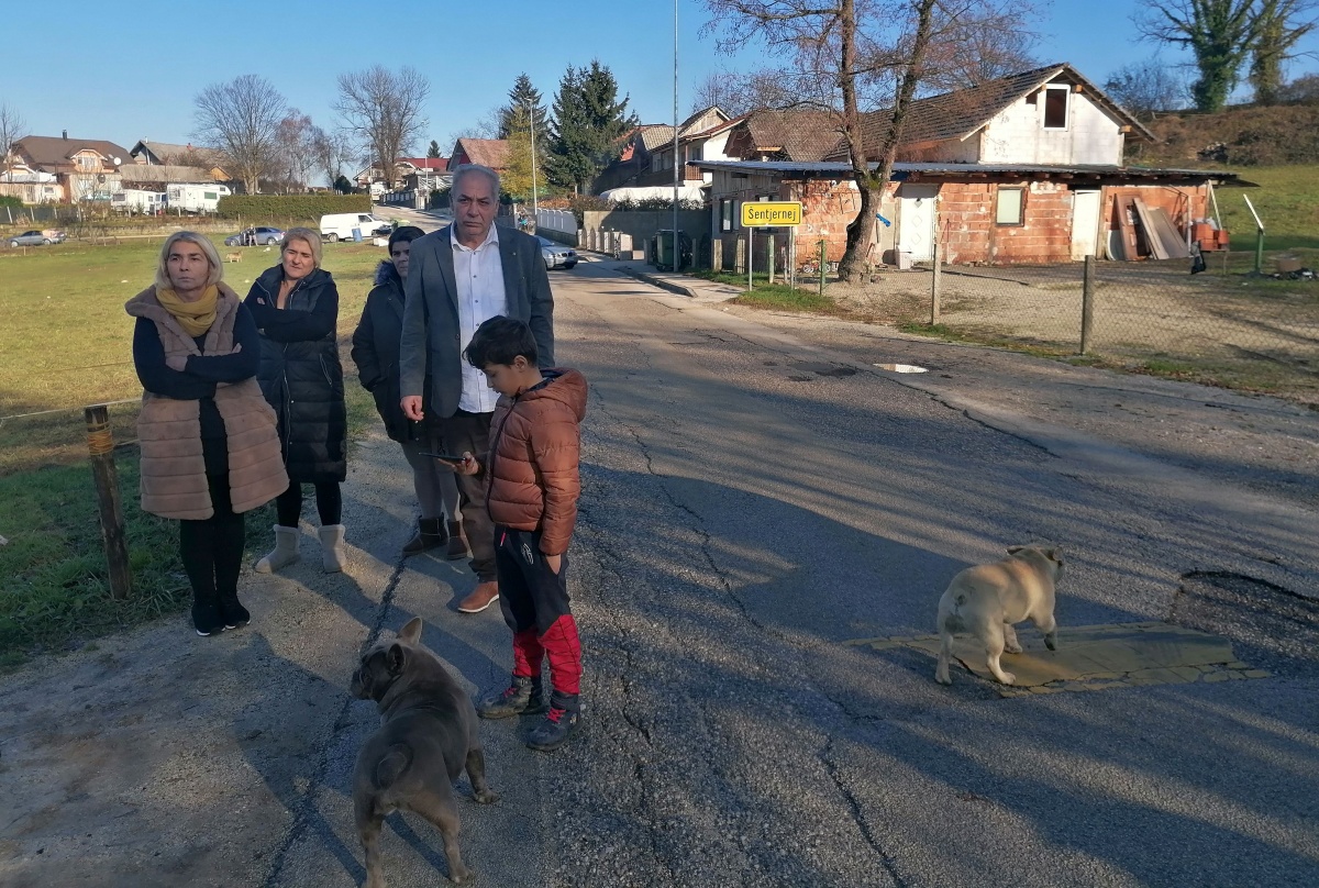 Romsko naselje v Šentjerneju