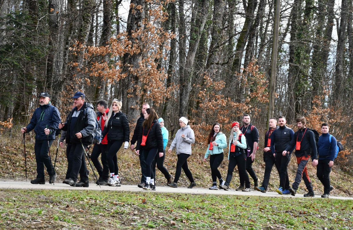 Pot je dolga 17 kilometrov in vodi po vinskih gorica Grčevja in Trške gore. (Foto: H. Murgelj)