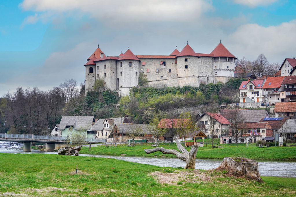 Žužemberk (Foto: ZRC SAZU, UIFS; Andrej Furlan)